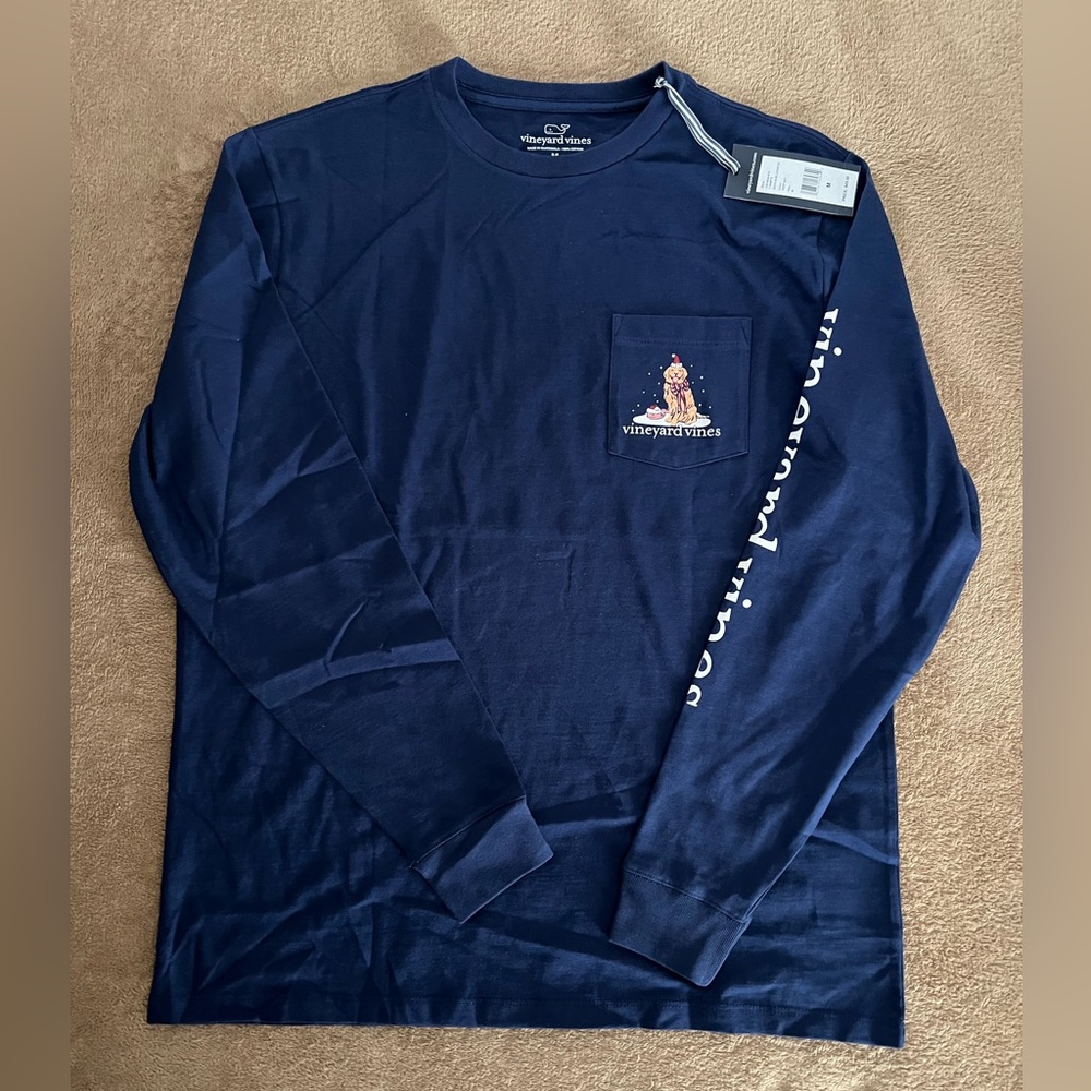 NWT Vineyard Vines long sleeve T-shirt (Mens Medium) Navy Blue Holiday 2023